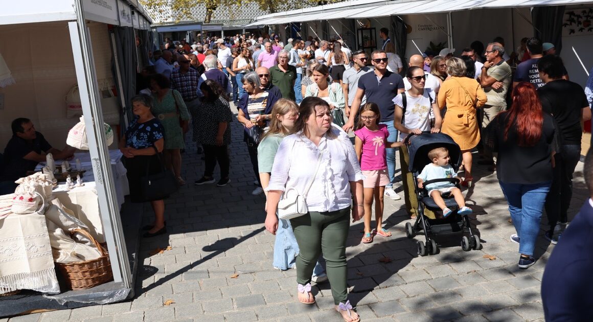 Aí está a feira de artesanato de famalicão