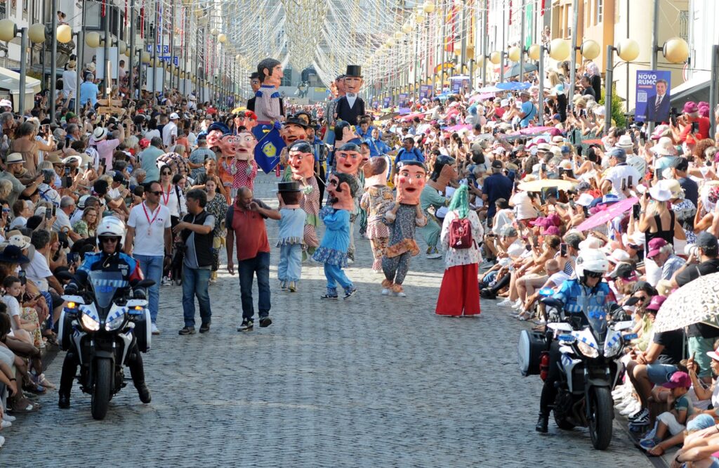 Viana: assim foi o desfile da mordomia na romaria d'agonia 15 Viana: assim foi o desfile da mordomia na romaria d'agonia