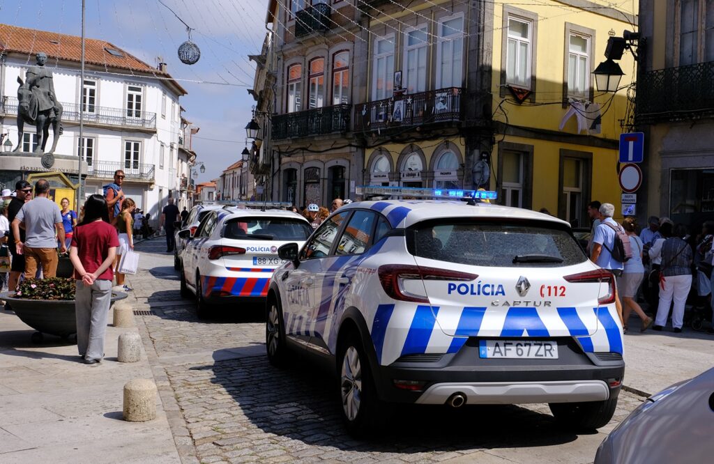 Viana: estacionamento na romaria d'agonia acaba em ameaças. Suspeito tinha réplica de arma