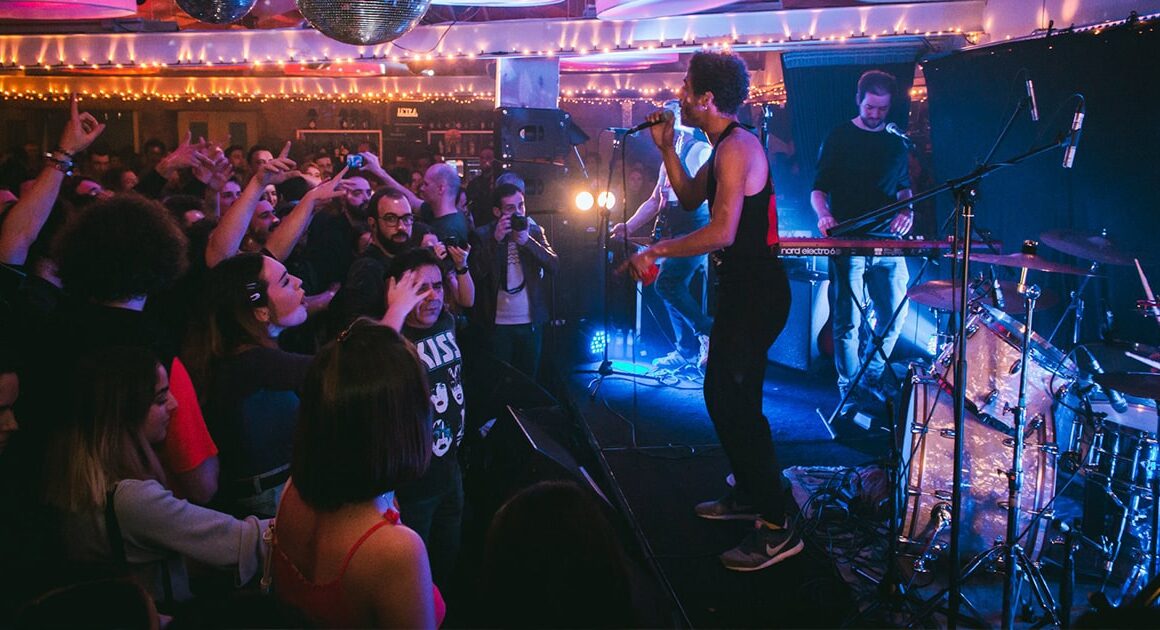 Festival esteoeste em braga esta semana com bed legs e homem em catarse