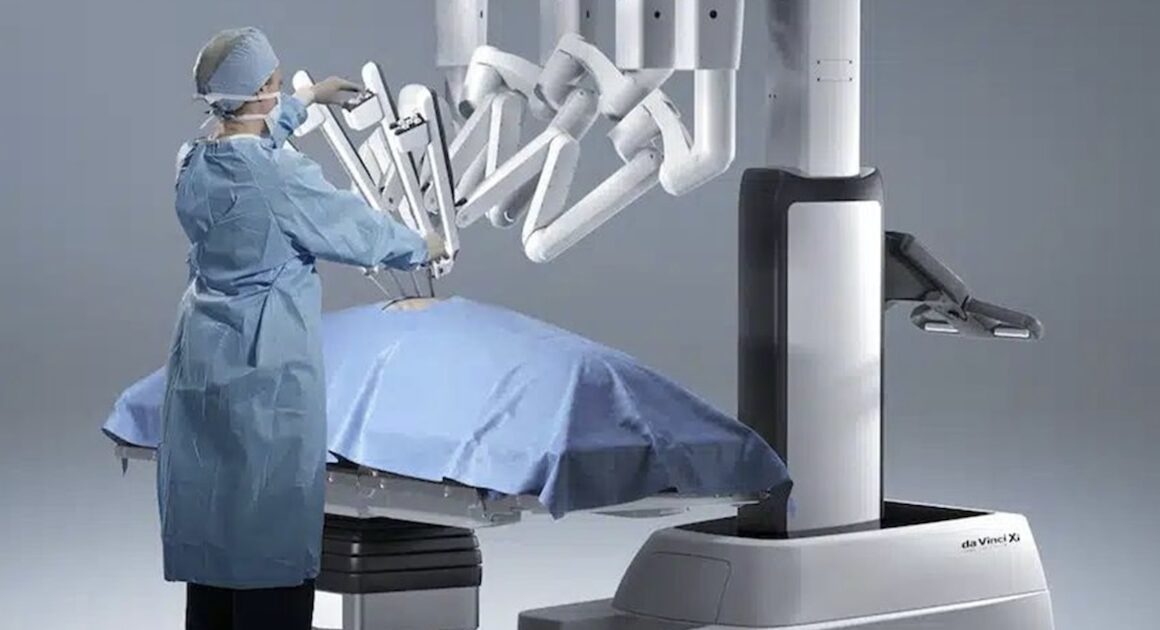 Filha doa fígado à mãe em primeiro transplante totalmente robótico em portugal