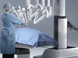 Filha doa fígado à mãe em primeiro transplante totalmente robótico em portugal