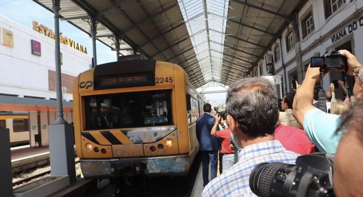Comboio porto-vigo com transbordo em viana