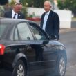 Carro começa a fumegar e marcelo troca por um elétrico