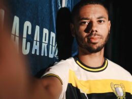 Famalicão contrata avançado francês antoine joujou