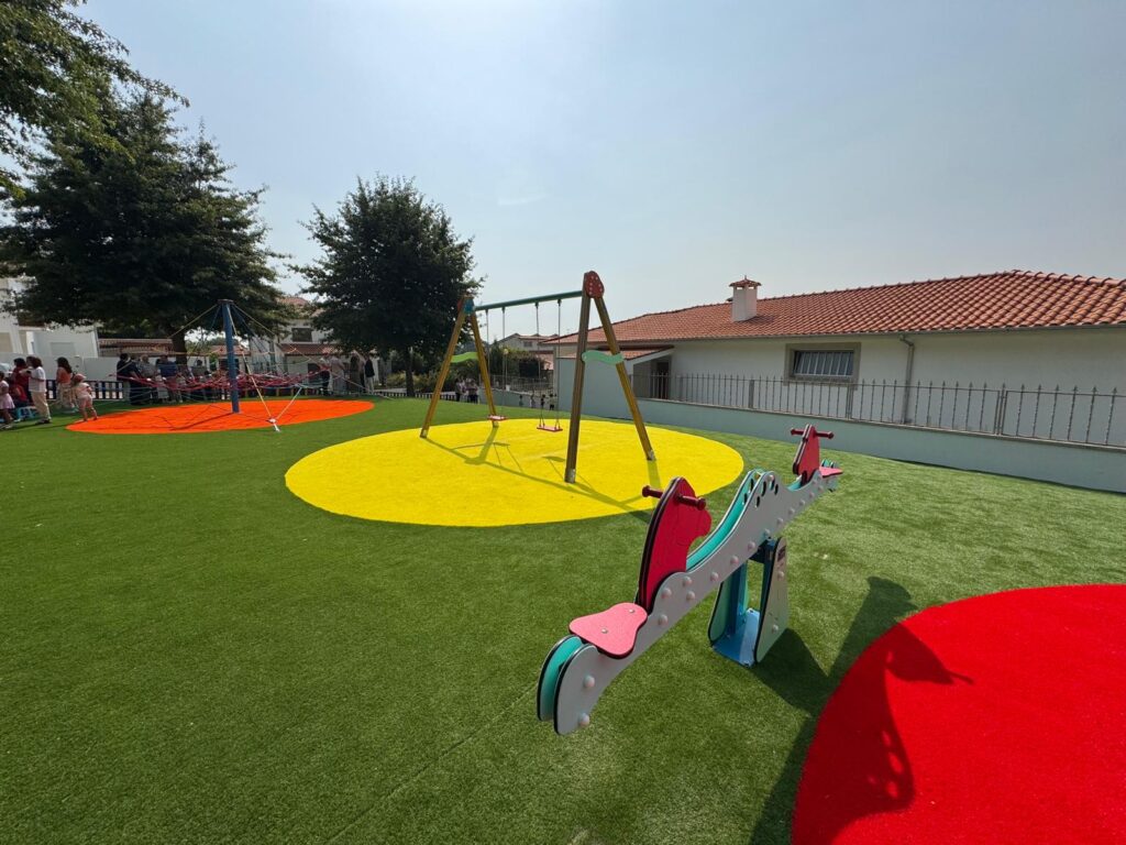 Barcelos ganha novo parque infantil 7 Barcelos ganha novo parque infantil
