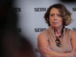 Isabel pires lima, de braga, renuncia à presidência da fundação de serralves  