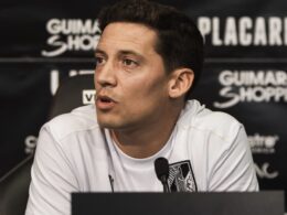 Luís pinto quer vitória com “identidade” e “agressividade” frente ao estoril