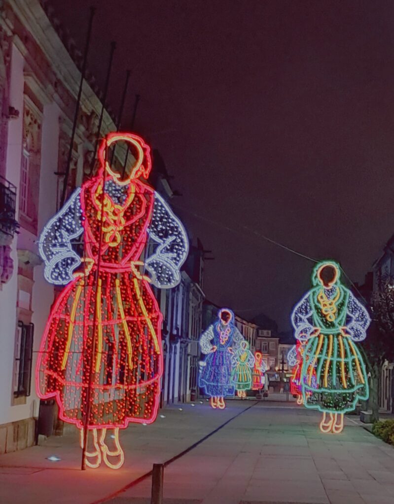 Viana já está iluminada para a senhora d'agonia