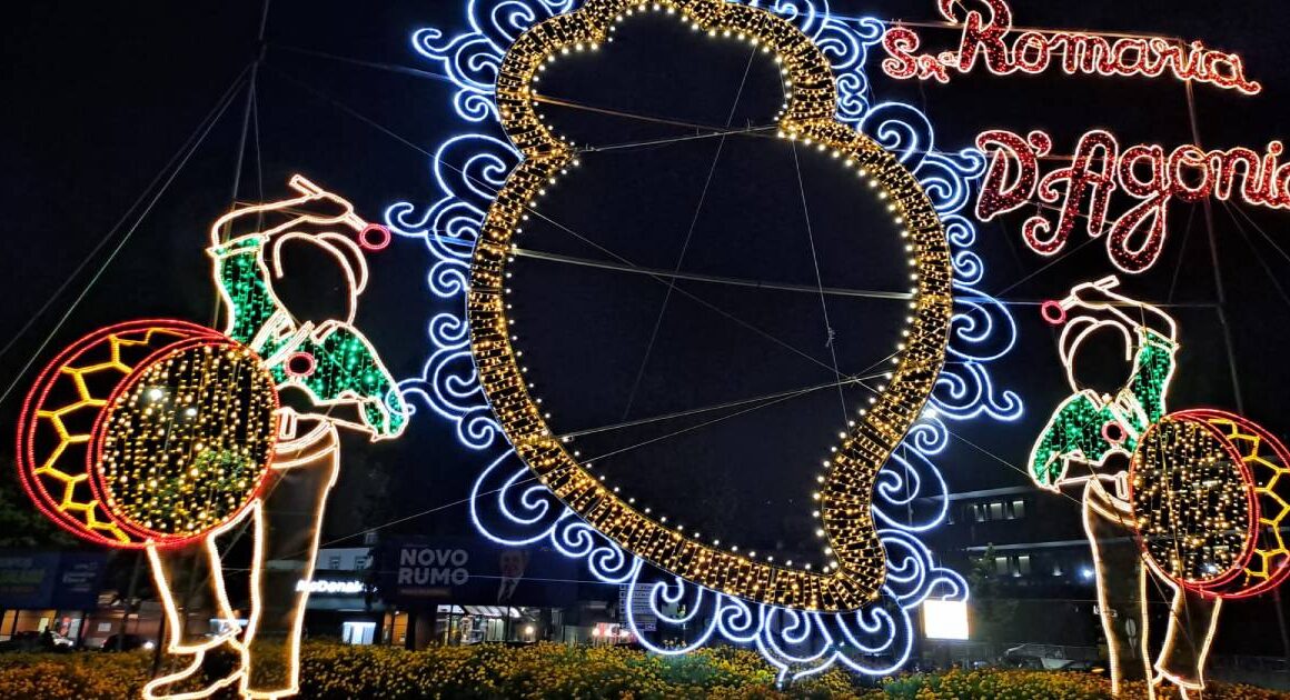 Viana já está iluminada para a senhora d'agonia