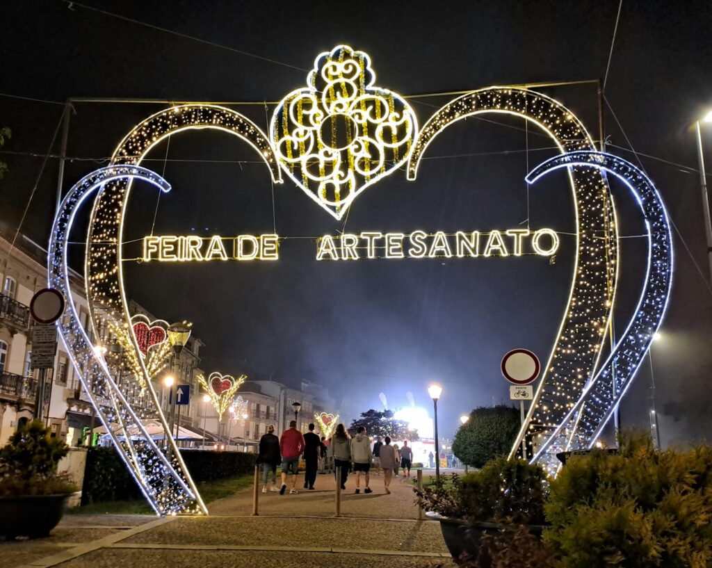 Viana já está iluminada para a senhora d'agonia