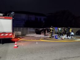 Carro ardeu de madrugada em braga