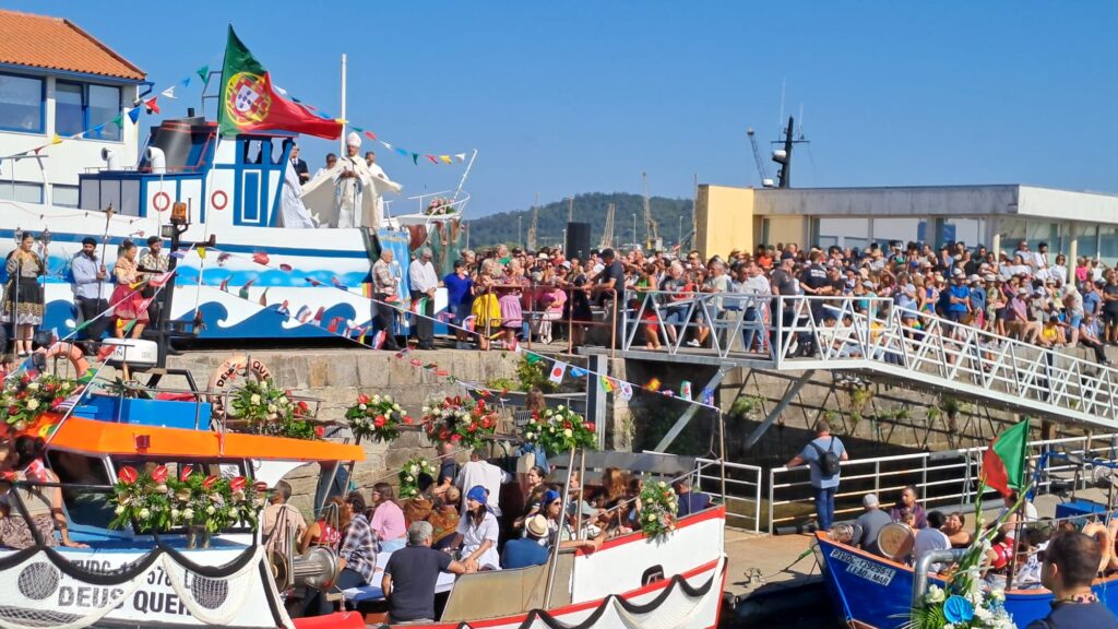 Foi assim a impressionante procissão ao mar em viana do castelo