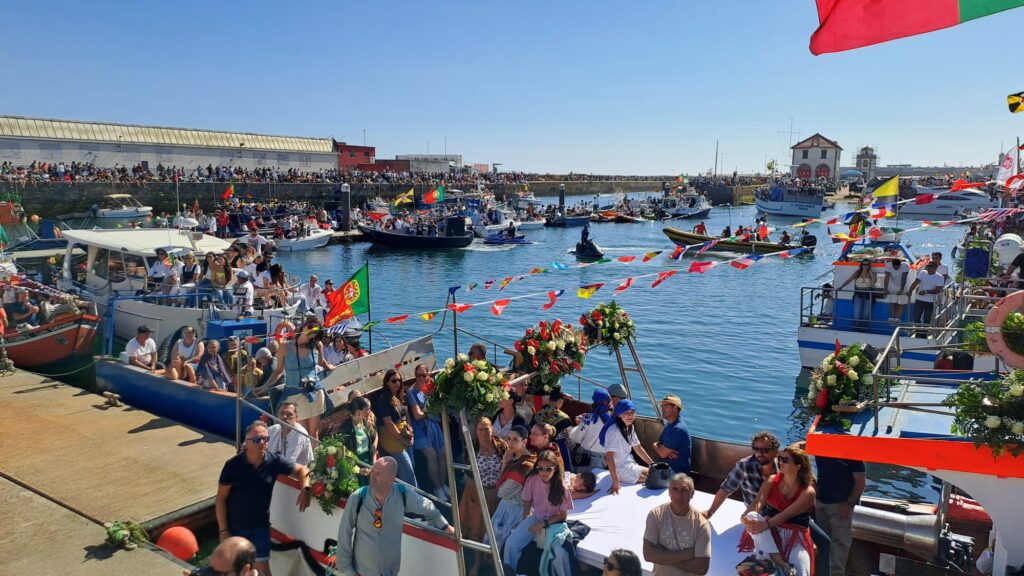 Foi assim a impressionante procissão ao mar em viana do castelo