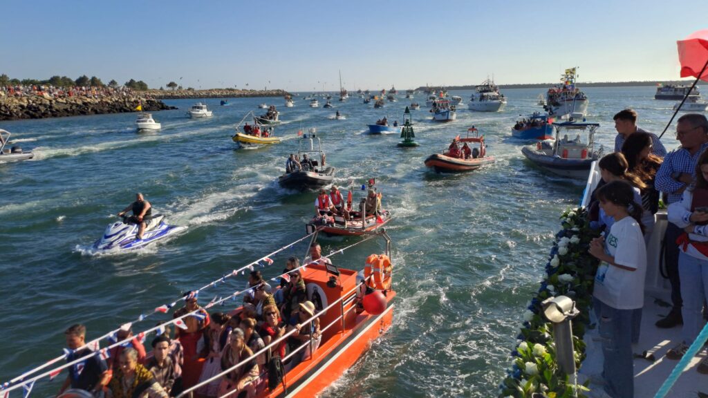 Foi assim a impressionante procissão ao mar em viana do castelo