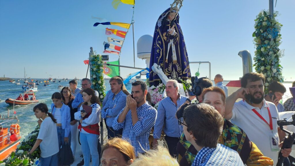 Foi assim a impressionante procissão ao mar em viana do castelo