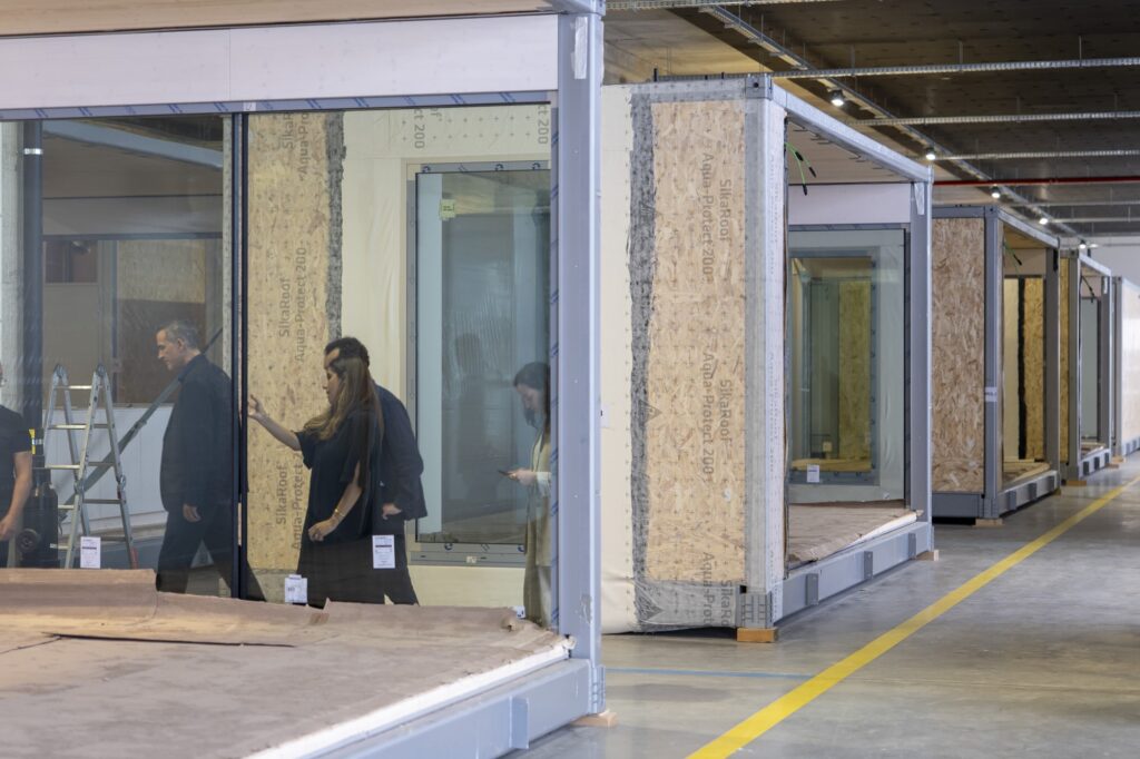 Governo espanhol veio conhecer as 'casas do futuro' que estão a ser construídas em braga