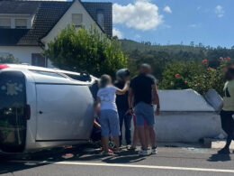 Mulher ferida após se despistar contra muro em valença