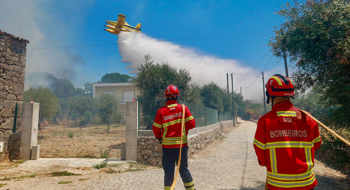 Governo aumenta em 25% vencimento diário dos bombeiros no período crítico dos incêndios