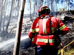 Bombeiros de arcos de valdevez apelam às juntas de freguesia para terem máquinas em prontidão