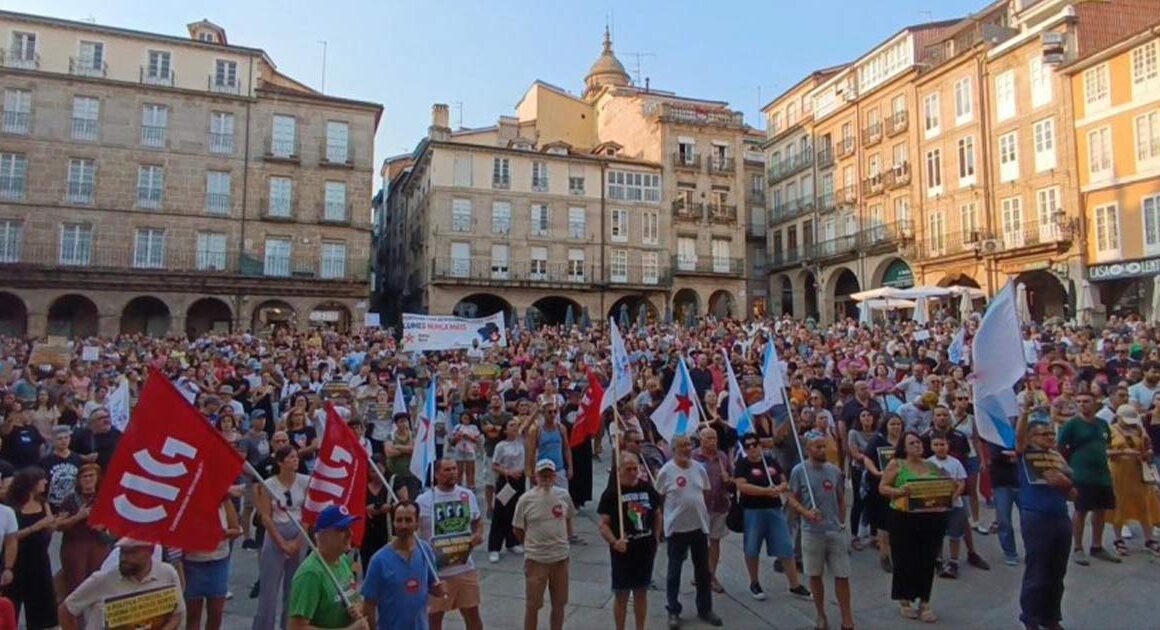Milhares exigem demissão do presidente da galiza por causa da gestão dos incêndios