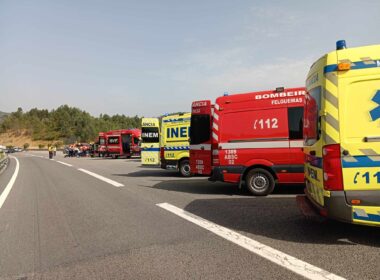 Avós e três netos feridos em colisão com camião na a7, em guimarães