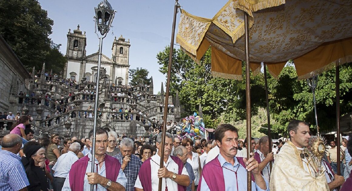 Eis o programa da romaria da senhora da peneda